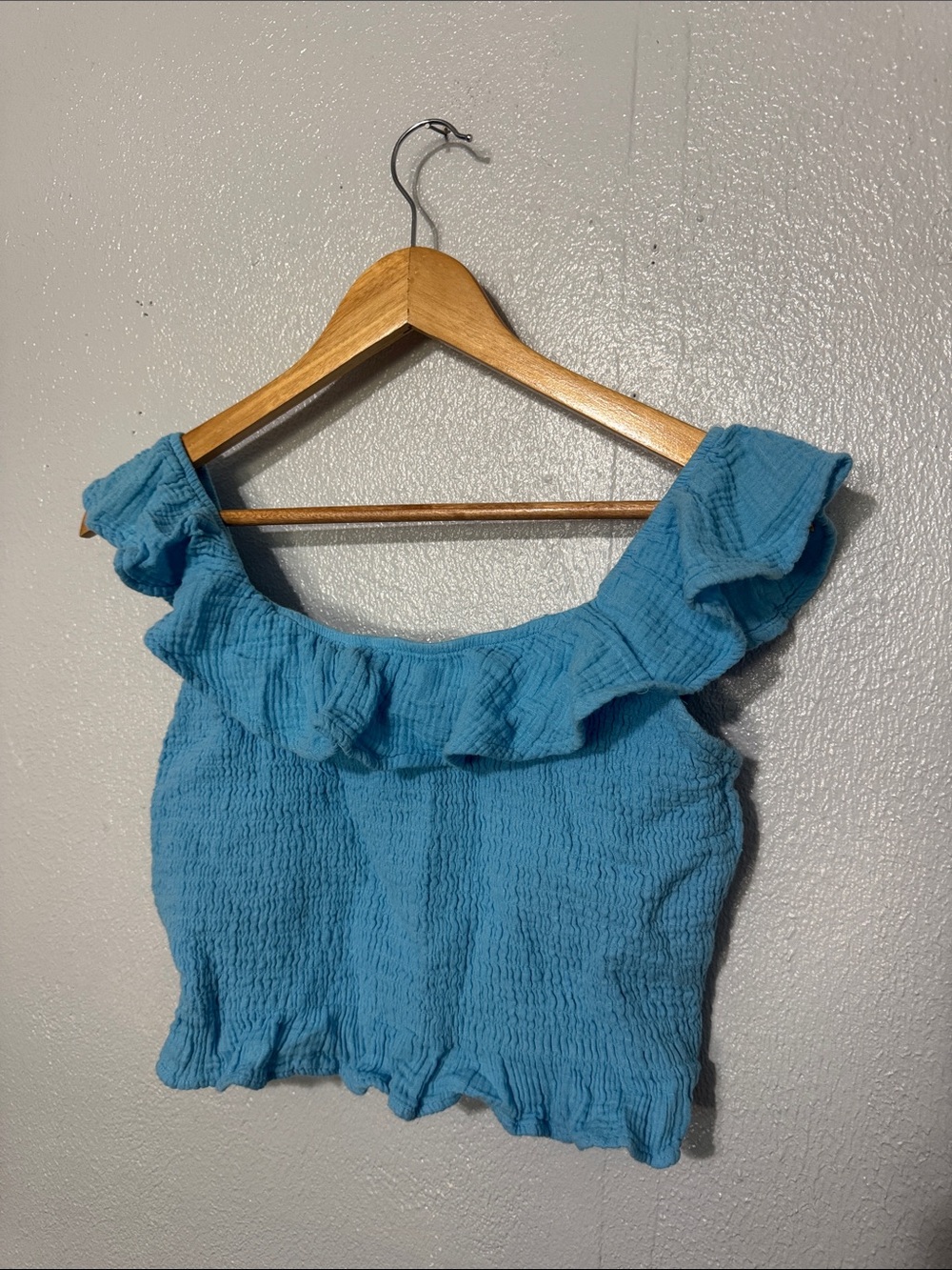 American Eagle Cotton Turquoise Blue Smocked Ruffle Off The Shoulder Crop Top  M